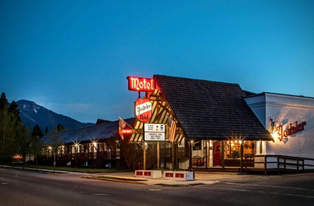 Yodeler Motel Red Lodge Exterior photo